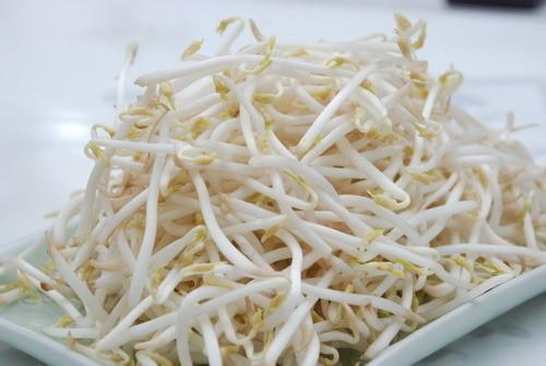 Giá đậu tương giúp cân bằng nội tiết cho phụ nữ